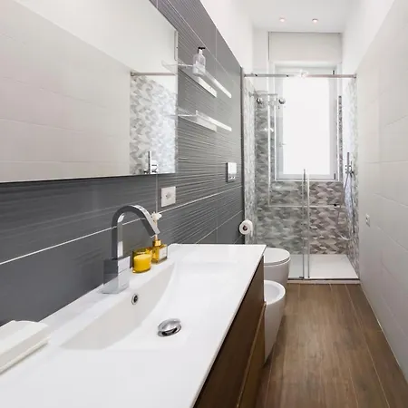 Central Home Pompeii Помпеи