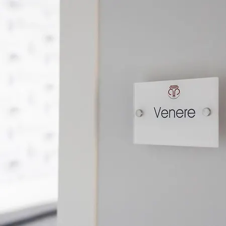 Central Home Pompeii Pompeja