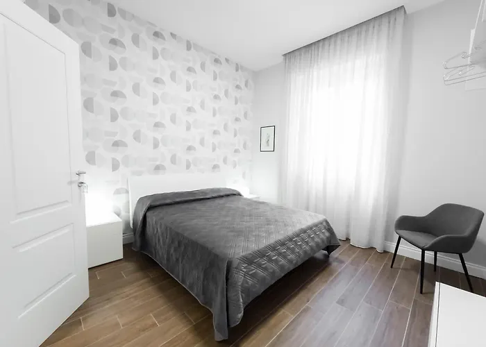 Central Home Pompeii *